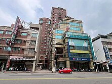 五塊厝捷運站.武廟商圈亮麗四房+平面車位~森之頌