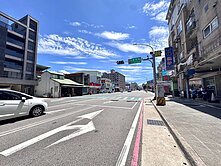 中壢體育園區三角窗超顯眼金店墅