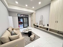 門口方便停車一樓🔥全新裝潢3/2/2🔥三和國中