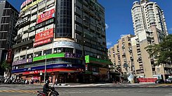 捷運電梯溫馨大套房0960739786