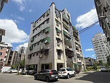 宜蘭市三面採光好平面車位三房華廈