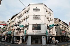 專🔆東區育樂街三角窗商旅｜成大.後火車站投資首選