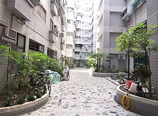 安平市府香榭大道低總價電梯陽台套房#住商卓佳蓉