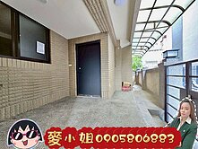 捷運超大空間水池庭院一樓