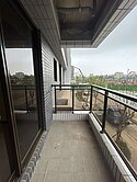 店長推薦~觀音草漯首購必買-全新未住電梯三房車