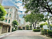 獨家⭐東區稀有”富立建設”優質雙車別墅⭐住商小慧