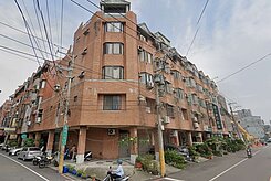 南區【臨路】透天別墅🎒樹義國小明星學區