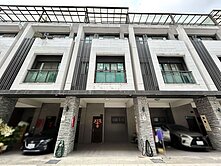 獨賣！易墅家｜大樓價買別墅~間間套房庭院可停車🏡