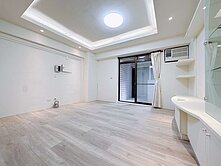 逢甲鄰12期水湳｜稀有三房雙車精裝戶