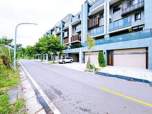 可以住三代人!!橋頭新市鎮龍騰拾睦面寛雙車孝親美墅
