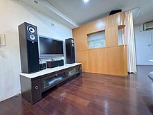 捷運徐匯中學站180m優質華廈次頂樓套房首購首選