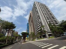 中路特區【大觀雲匯】全新四房車