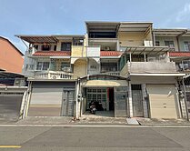 仁愛路家樂福｜免整理學區車墅 鄰近廣東商圈