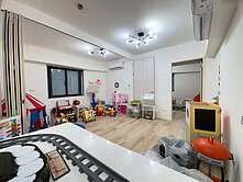 ＊北市一橋之隔＊重陽橋旁邊間採光獨戶低公設華廈