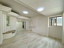 秒殺🅰️免千萬🅰️一中商圈旁🅰️三房平車