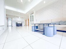 前鎮地標美的皇家公園景觀四房車位