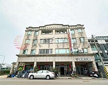 鹿峰國小旁補習班店面