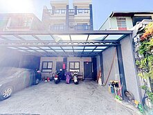 地24坪🚀輕屋齡雙車透天🚀太平4大房零公設