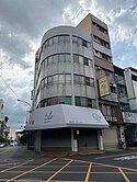 陳依佳精選~~草屯虎山角間旗艦金店面