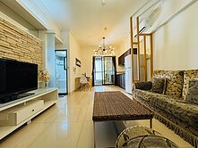 美術館典雅明亮兩房+平車