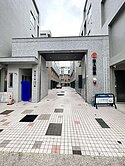 東大豐象6.8米大面寬雙車美美透天~出價談