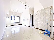 降價囉出價談 與陽光晨曦共居．河畔景觀三房車好宅