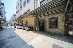 R12高醫後驛捷運站｜六米活巷透天