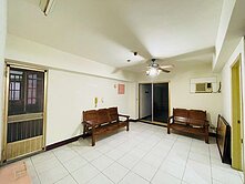 福容飯店旁華廈 加車位