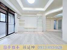 逢甲鄰12期福星名邸三房雙車精裝潢