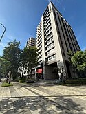 【青埔高鐵站前A18】2房車
