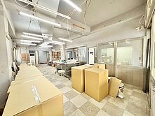 《面寬11米》輔大捷運正民安路大空間廠辦1樓