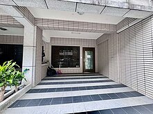 富岡前院停車美墅