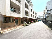 ✨宜蘭市中華國中旁✨3房美透天✨只要1598萬