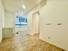 群義房屋🌺仁愛公園旁電梯兩房車⭐買屋找怡蓁⭐