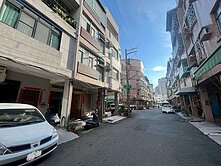 五甲自強夜市騎樓透天