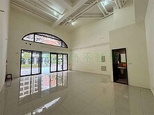 優質社區銘鑄挑高大面寬金店面
