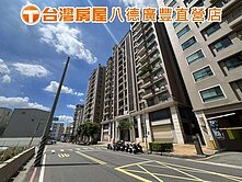 閱讀萊茵高樓層景觀兩房車