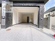 🍎大里中心全新雙車5房電梯別墅角間戶‼️有側院
