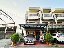 專任🔥苗栗通宵4年新屋🔥邊間前院停車五大房別墅