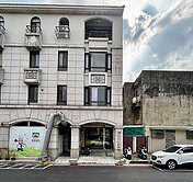 台中舊酒廠文創園區黃金邊間透店