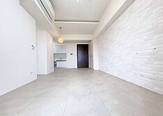 近青年高中輕屋齡質感三房休旅車位