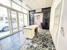 南投市中興路大面寬雙店面店住合一