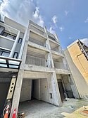 員林大同路全新車庫別墅