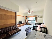 低總價~走路即到三鐵共構/高樓三房+車位/新光三越
