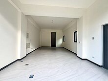 大里福大路有孝親房的全新電梯別墅B