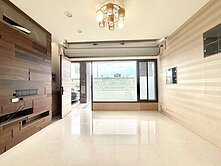 🌟信實逸瑄🌟大里河畔輕屋齡精裝透店