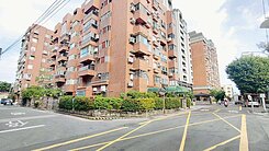 文化中心旁\低總價小資圓夢美二房\屋況優