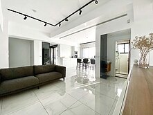 🏠白京松下沐光而居三房平車宅