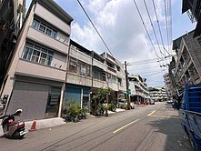 老闆的起家厝赤山商圈8米街上邊間增建騎樓透天