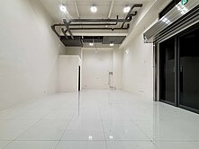店面找露西★水湳中國醫達麗創世紀順平路角間臨路店面